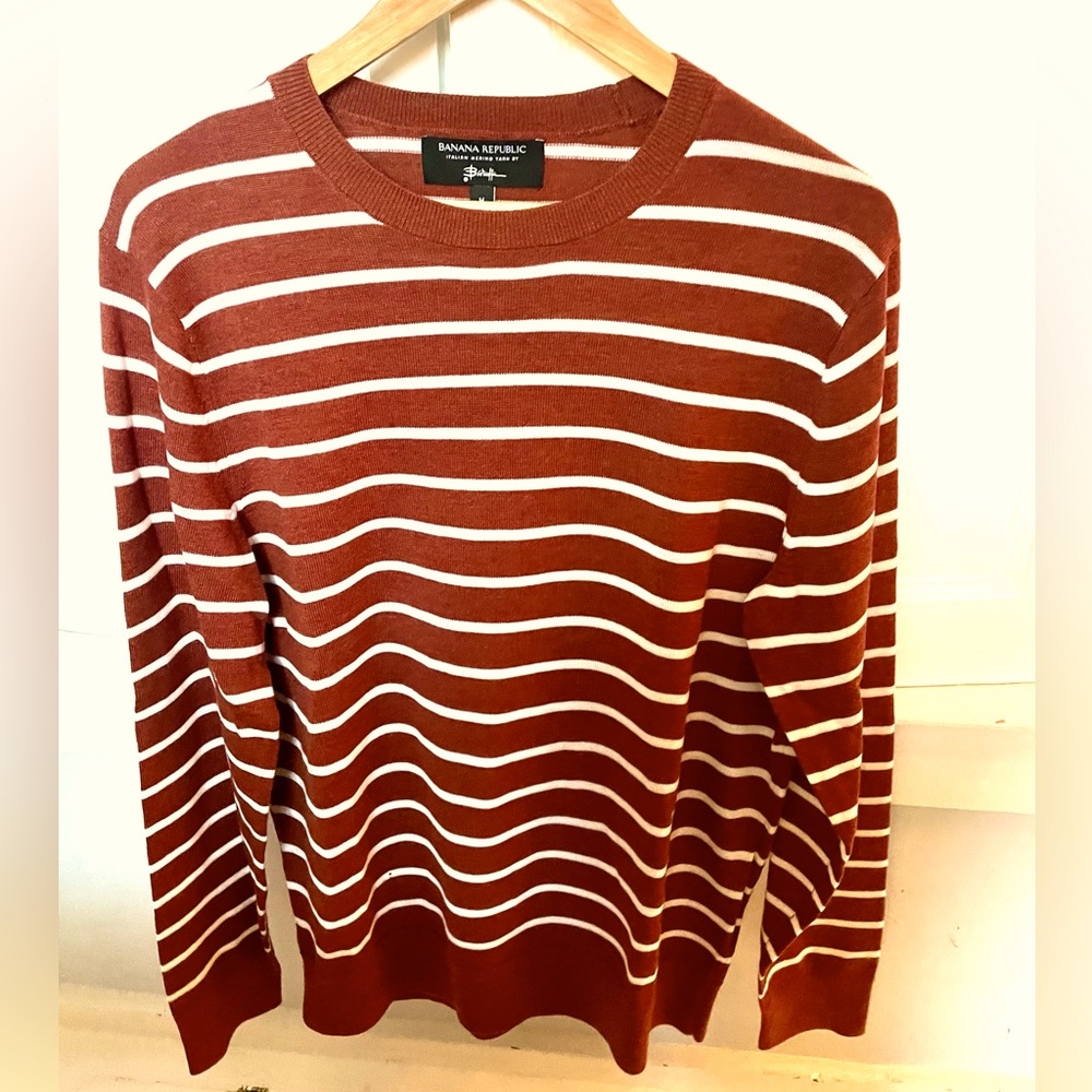 NEW Banana Republic men’s Medium brown & white striped 100% Merino wool sweater